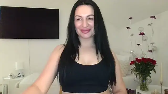 Helena7077 online show from February 18, 2025, 10:58 pm