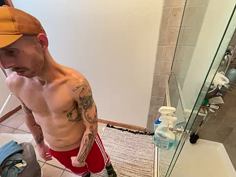 Snapshot of RuffClvb chatting on February 10, 2025, 1:46 am RuffClvb online show from February 10, 2025, 1:46 am