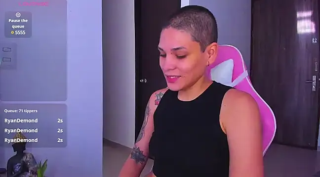 Charlee pink online show from December 28, 2024, 12:45 pm