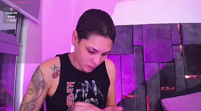 Charlee pink online show from February 13, 2025, 12:02 am