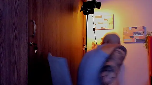 Charlee pink online show from March 18, 2026, 6:44 pm