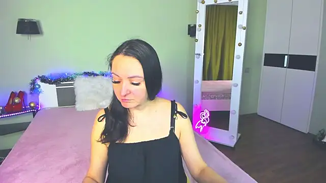 AngellLika online show from December 13, 2024, 6:31 am