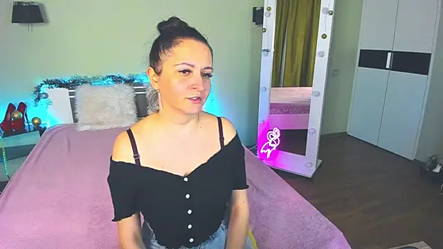 AngellLika online show from December 15, 2024, 9:56 am