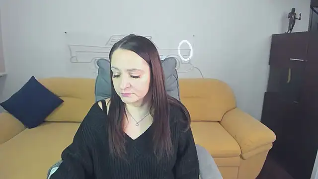 AngellLika online show from February 2, 2026, 1:32 pm