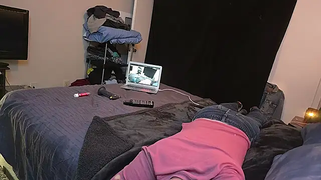 ChillzPnp online show from December 14, 2025, 9:30 pm