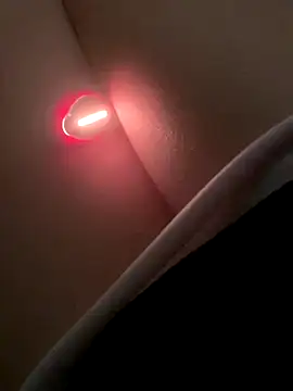 Kisasex1010 online show from December 21, 2025, 5:31 pm