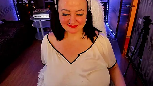 Snapshot of Scarlett_OHara_1861 chatting on March 3, 2025, 8:00 pm Scarlett OHara 1861 online show from March 3, 2025, 8:00 pm