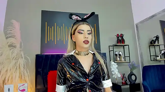 BrianaSchafer online show from December 17, 2024, 5:47 pm