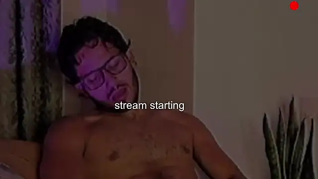 Snapshot of Nicholasrodrii chatting on December 21, 2024, 11:56 pm Nicholasrodrii online show from December 21, 2024, 11:56 pm