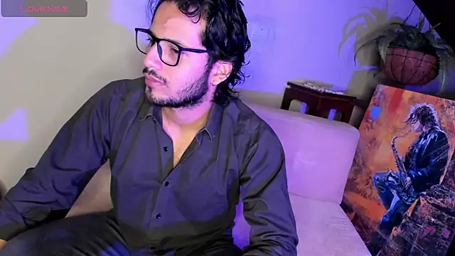 Snapshot of Nicholasrodrii chatting on January 15, 2025, 9:56 am Nicholasrodrii online show from January 15, 2025, 9:56 am