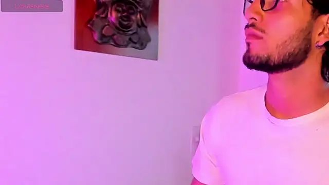 Snapshot of Nicholasrodrii chatting on January 17, 2025, 10:01 pm Nicholasrodrii online show from January 17, 2025, 10:01 pm