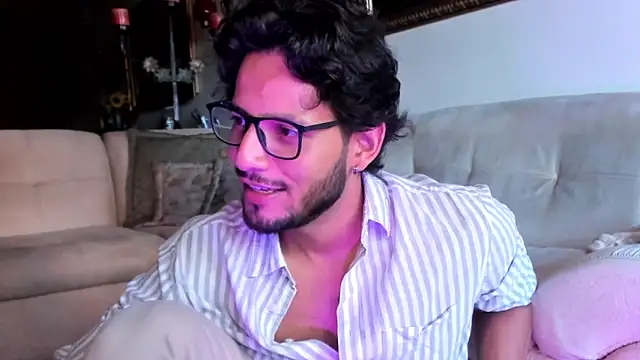 Snapshot of Nicholasrodrii chatting on January 29, 2025, 9:39 pm Nicholasrodrii online show from January 29, 2025, 9:39 pm