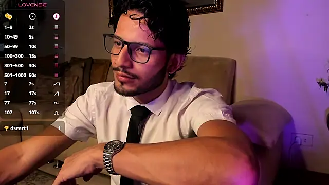 Snapshot of Nicholasrodrii chatting on February 6, 2025, 11:48 pm Nicholasrodrii online show from February 6, 2025, 11:48 pm