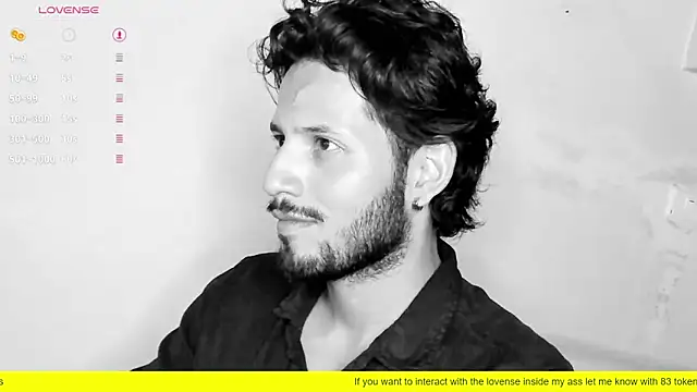 Snapshot of Nicholasrodrii chatting on February 20, 2025, 1:57 am Nicholasrodrii online show from February 20, 2025, 1:57 am