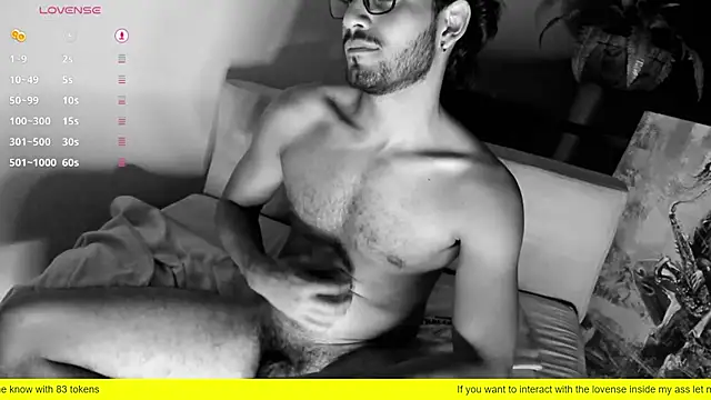 Snapshot of Nicholasrodrii chatting on February 23, 2025, 1:46 am Nicholasrodrii online show from February 23, 2025, 1:46 am