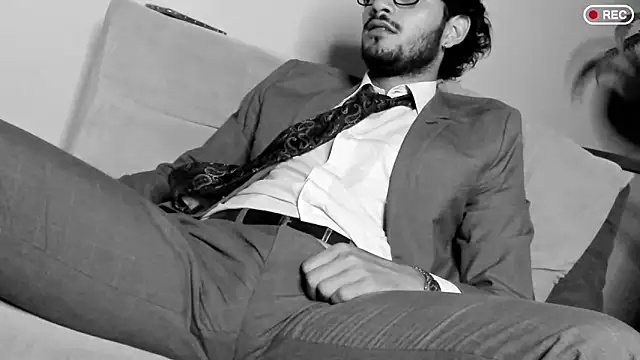 Snapshot of Nicholasrodrii chatting on March 16, 2025, 12:34 am Nicholasrodrii online show from March 16, 2025, 12:34 am