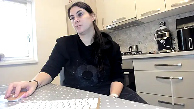 Snapshot of cuplu29 chatting on February 4, 2026, 9:04 am cuplu29 online show from February 4, 2026, 9:04 am