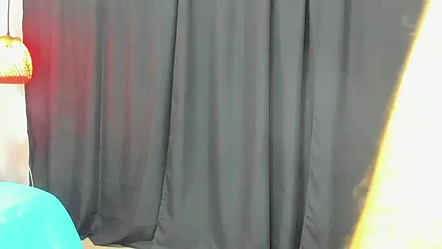 Snapshot of louis_bcasta1 chatting on February 10, 2025, 11:04 am louis bcasta1 online show from February 10, 2025, 11:04 am