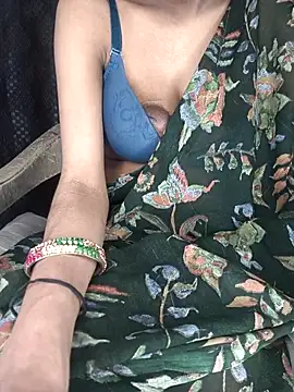 Snapshot of baby_soni78690 chatting on November 12, 2025, 5:35 pm baby soni78690 online show from November 12, 2025, 5:35 pm