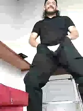 AndresSmith   online show from January 1, 2025, 3:45 am