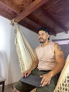 AndresSmith   online show from May 28, 2026, 6:38 pm