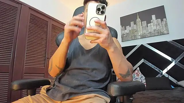 nakedfoam1 online show from March 29, 2026, 4:45 am