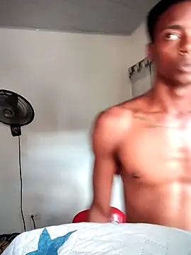 BeetledFlouter12 online show from December 22, 2025, 9:01 pm