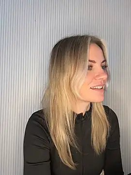 Snapshot of Milla__one chatting on February 3, 2026, 11:26 am Milla one online show from February 3, 2026, 11:26 am