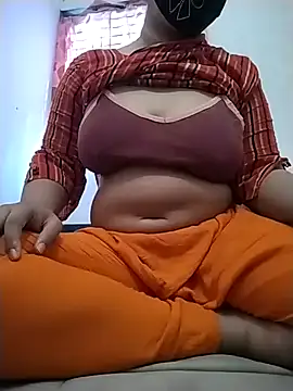 Snapshot of RaselKg chatting on February 8, 2026, 4:27 am RaselKg online show from February 8, 2026, 4:27 am