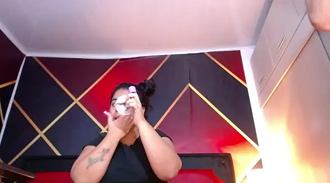 CindyandCarlo online show from January 10, 2025, 4:51 pm