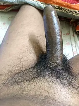 Snapshot of Olivia511 chatting on February 18, 2026, 7:32 pm Olivia511 online show from February 18, 2026, 7:32 pm