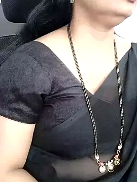 Deepthi Mysore online show from February 3, 2025, 2:03 am