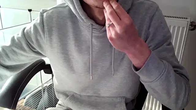 ElViko11 online show from February 14, 2025, 2:44 pm