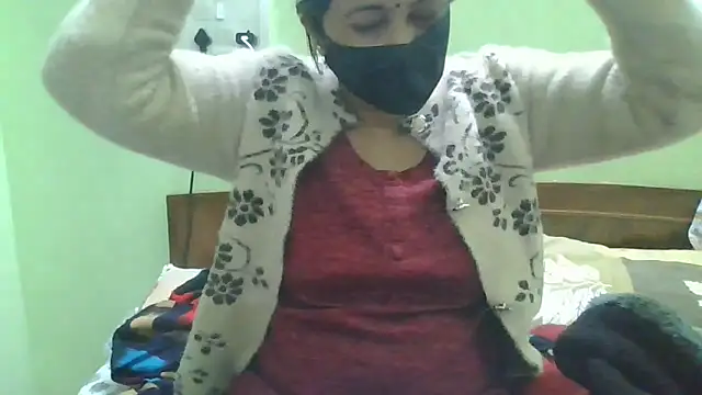 couplesuni online show from December 22, 2024, 9:33 am