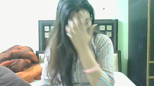 couplesuni online show from March 9, 2025, 5:33 am