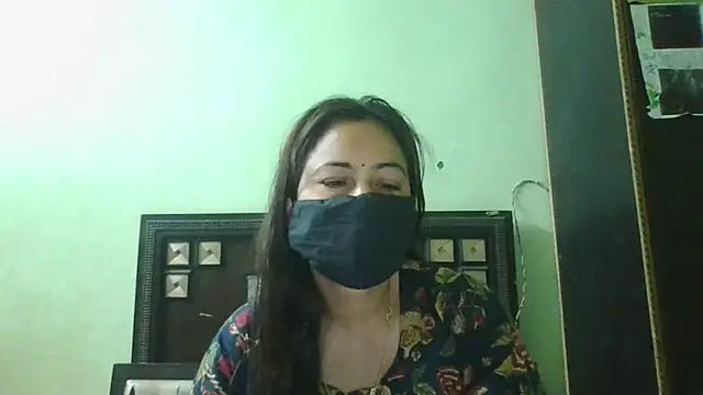 couplesuni online show from April 9, 2026, 5:07 am