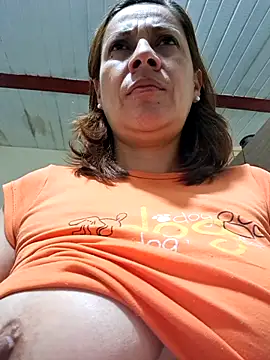 Snapshot of Zaralu_ chatting on April 22, 2026, 1:01 pm Zaralu online show from April 22, 2026, 1:01 pm