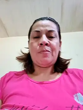 Snapshot of Zaralu_ chatting on May 21, 2026, 6:37 pm Zaralu online show from May 21, 2026, 6:37 pm