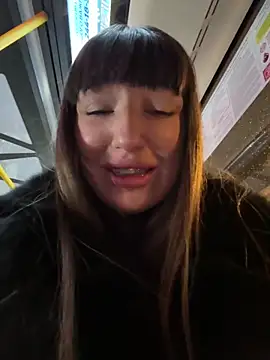 Sophie Avory online show from December 18, 2025, 3:45 am