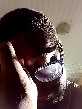 Jeanlaurent972 online show from October 18, 2025, 8:20 pm