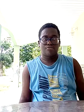 Jeanlaurent972 online show from April 13, 2026, 1:49 pm