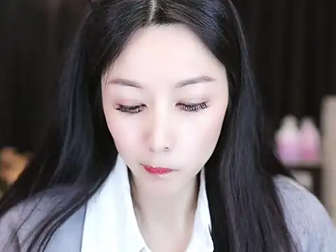 Nuyoah-77 online show from January 25, 2025, 4:03 pm