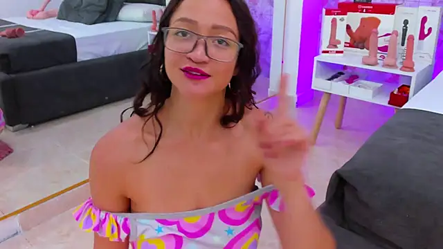 SaaraBrown online show from January 30, 2025, 4:02 pm