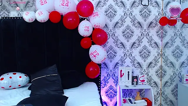 SaaraBrown online show from February 11, 2025, 6:44 pm