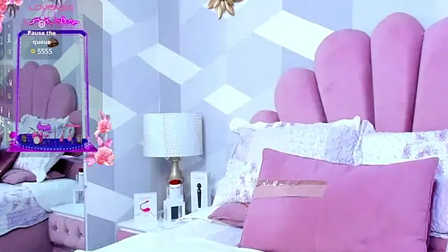 KylieMonnett online show from January 16, 2025, 5:21 am