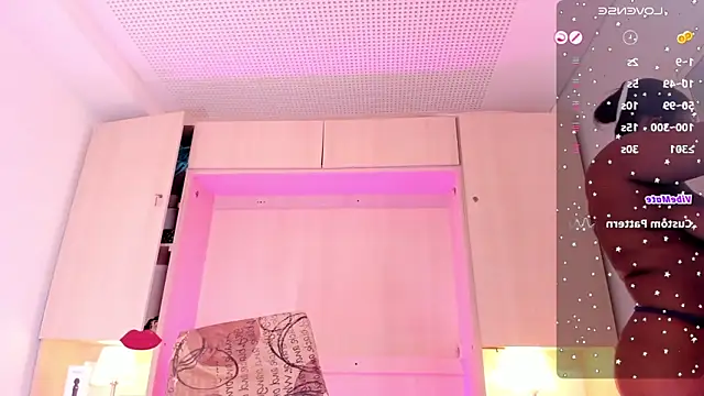 EmilyyStuart online show from February 4, 2025, 10:00 am