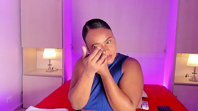 EmilyyStuart online show from February 24, 2026, 3:37 am