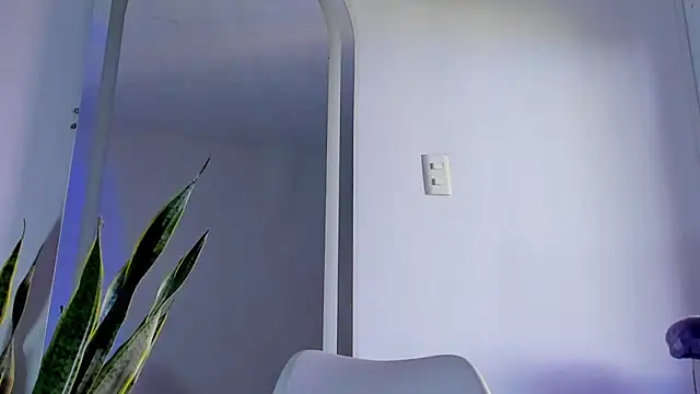 Andrew wolf7 online show from October 28, 2025, 3:47 pm