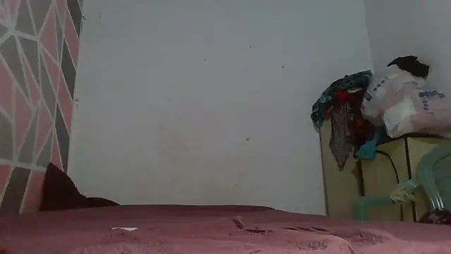 Snapshot of thasmyni chatting on February 5, 2026, 8:19 am thasmyni online show from February 5, 2026, 8:19 am