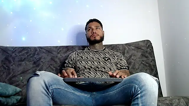 Exotic tatto27121 online show from December 30, 2024, 7:15 am